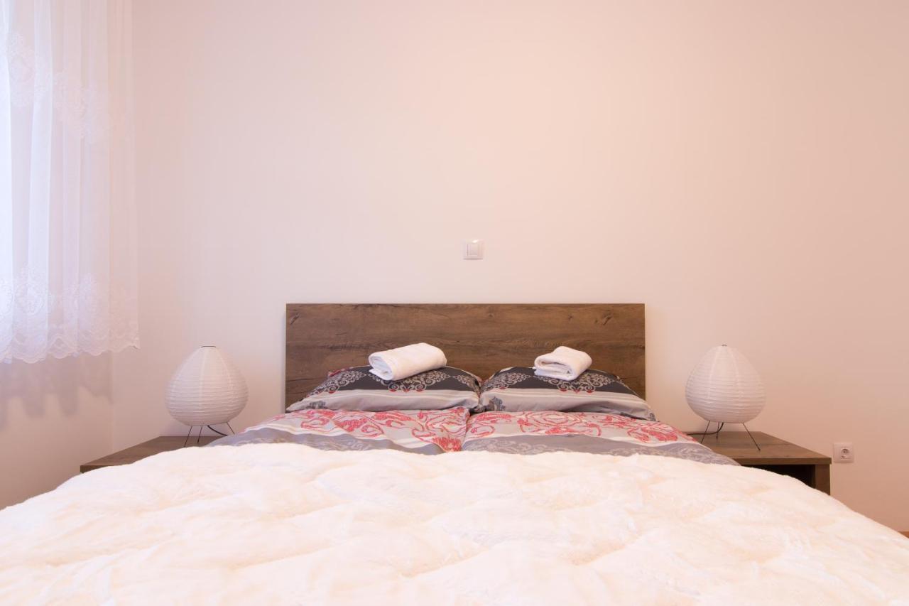 Apartman Carica Visoko Exterior foto