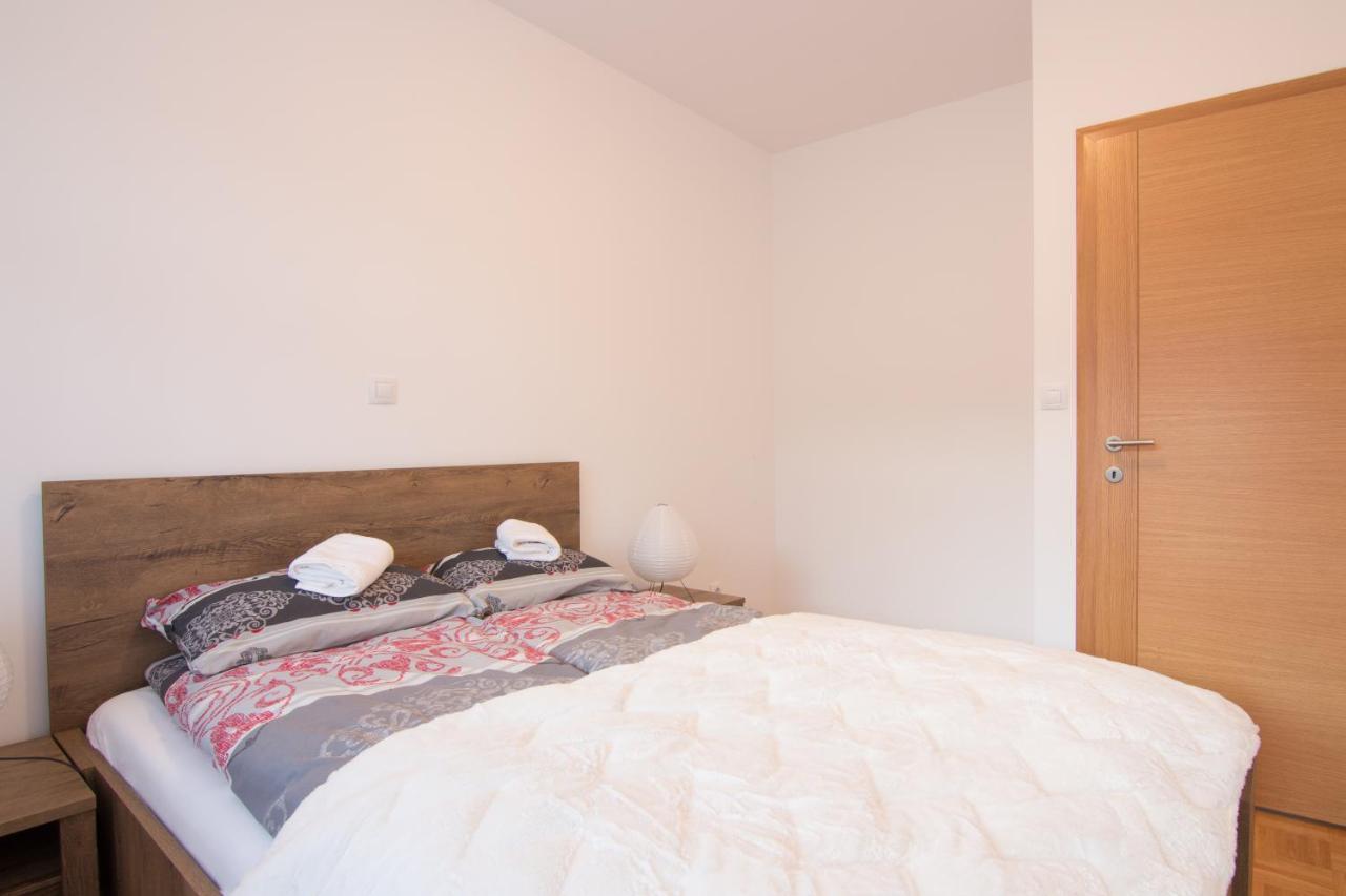 Apartman Carica Visoko Exterior foto