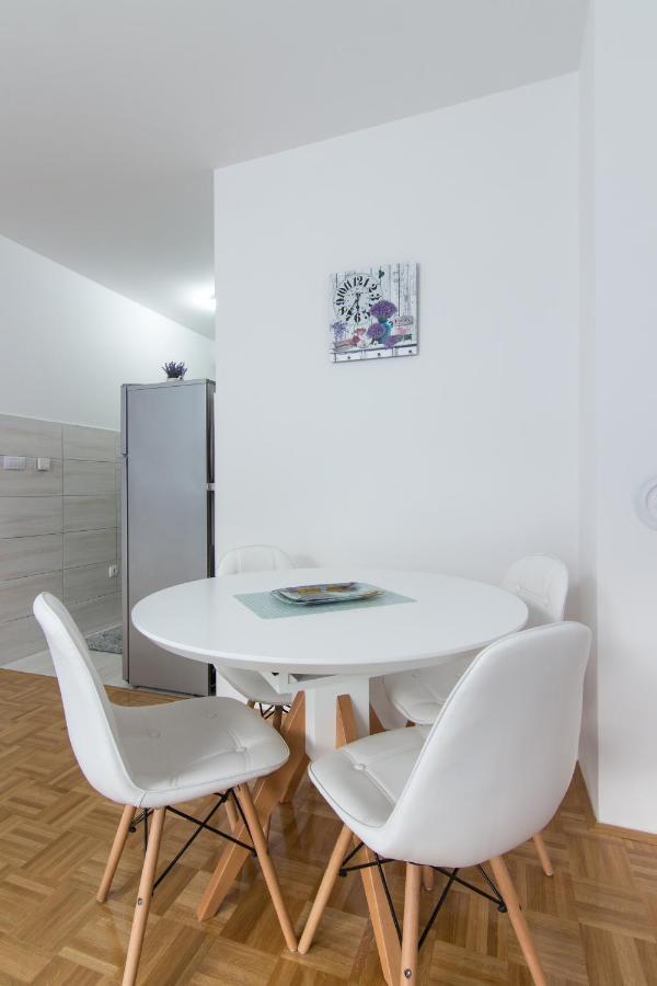 Apartman Carica Visoko Exterior foto
